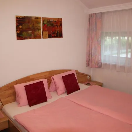 Apartment Haus Krismer *